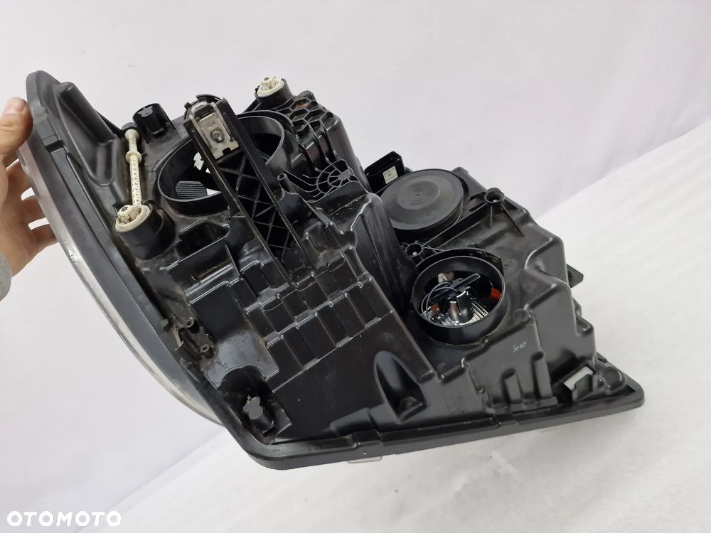 VW CRAFTER II 2 / MAN TGE 16- LEWA ZWYKŁA LAMPA PRZEDNIA PRZÓD , NR 7C1941005 , NR AUKCJI LA155 - 17