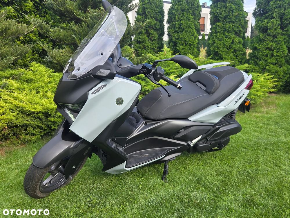 Yamaha X-max - 8