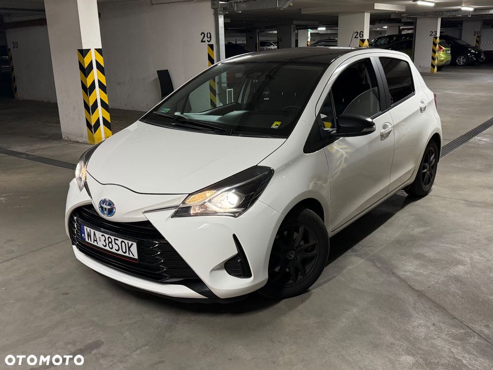 Toyota Yaris Hybrid 100 Dynamic - 6