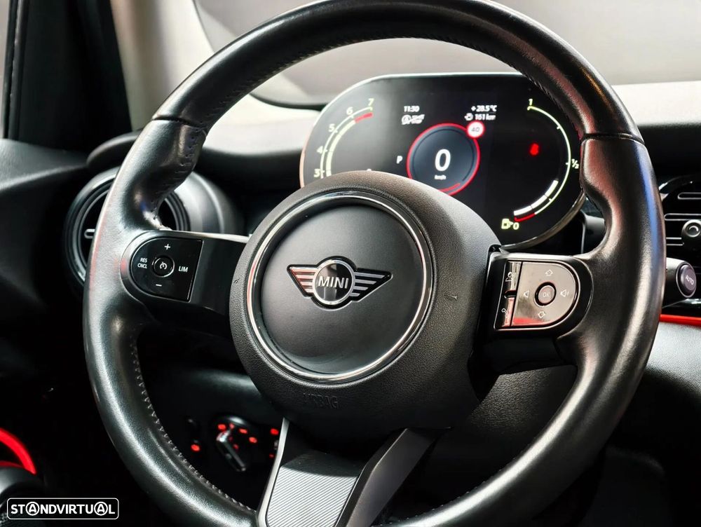 MINI 5 Portas Cooper Camden Edition Auto - 34