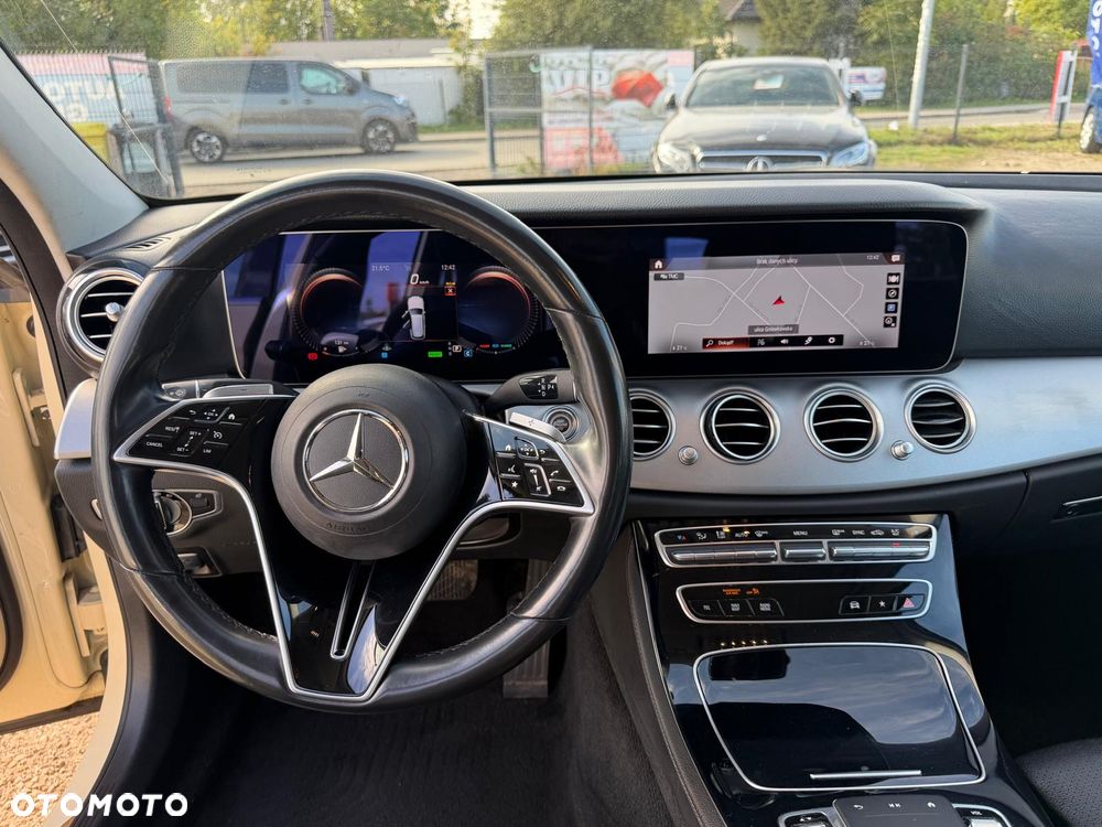 Mercedes-Benz Klasa E 220 d Avantgarde - 20