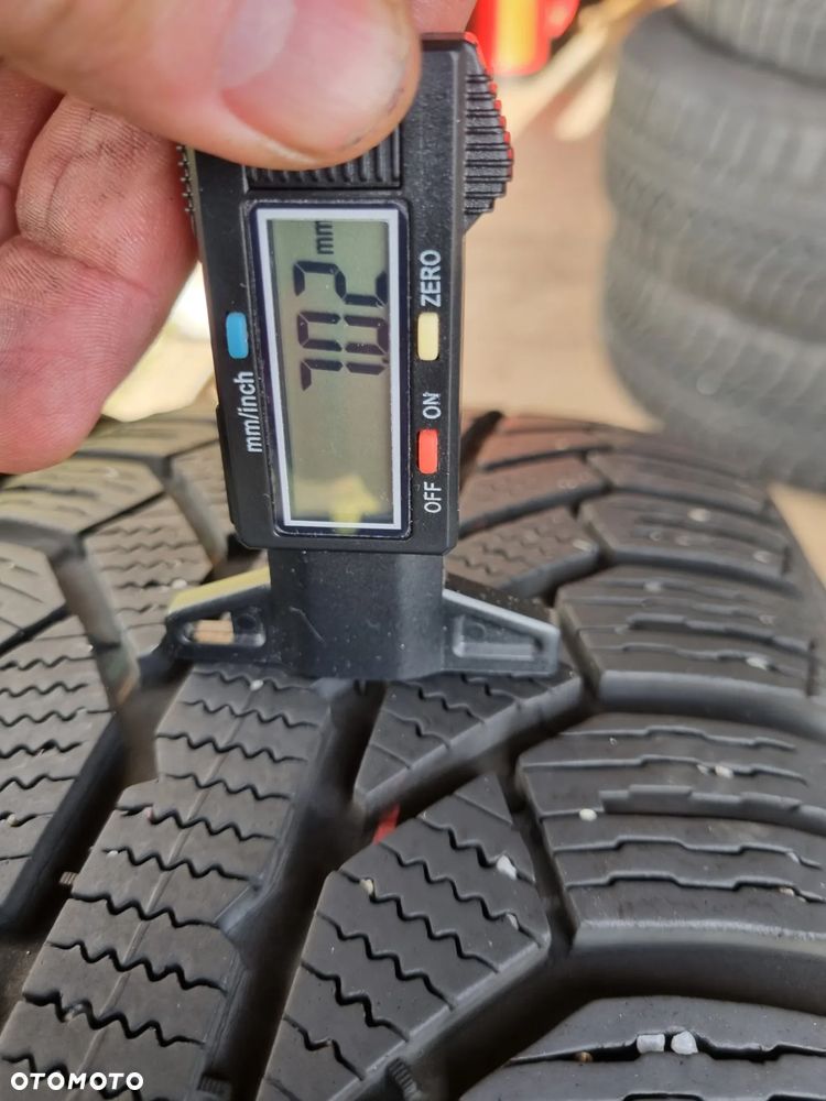 Opony Semperit Master-Grip 2 215/60R16 99H 2018r 7/6mm bdb stan - 7