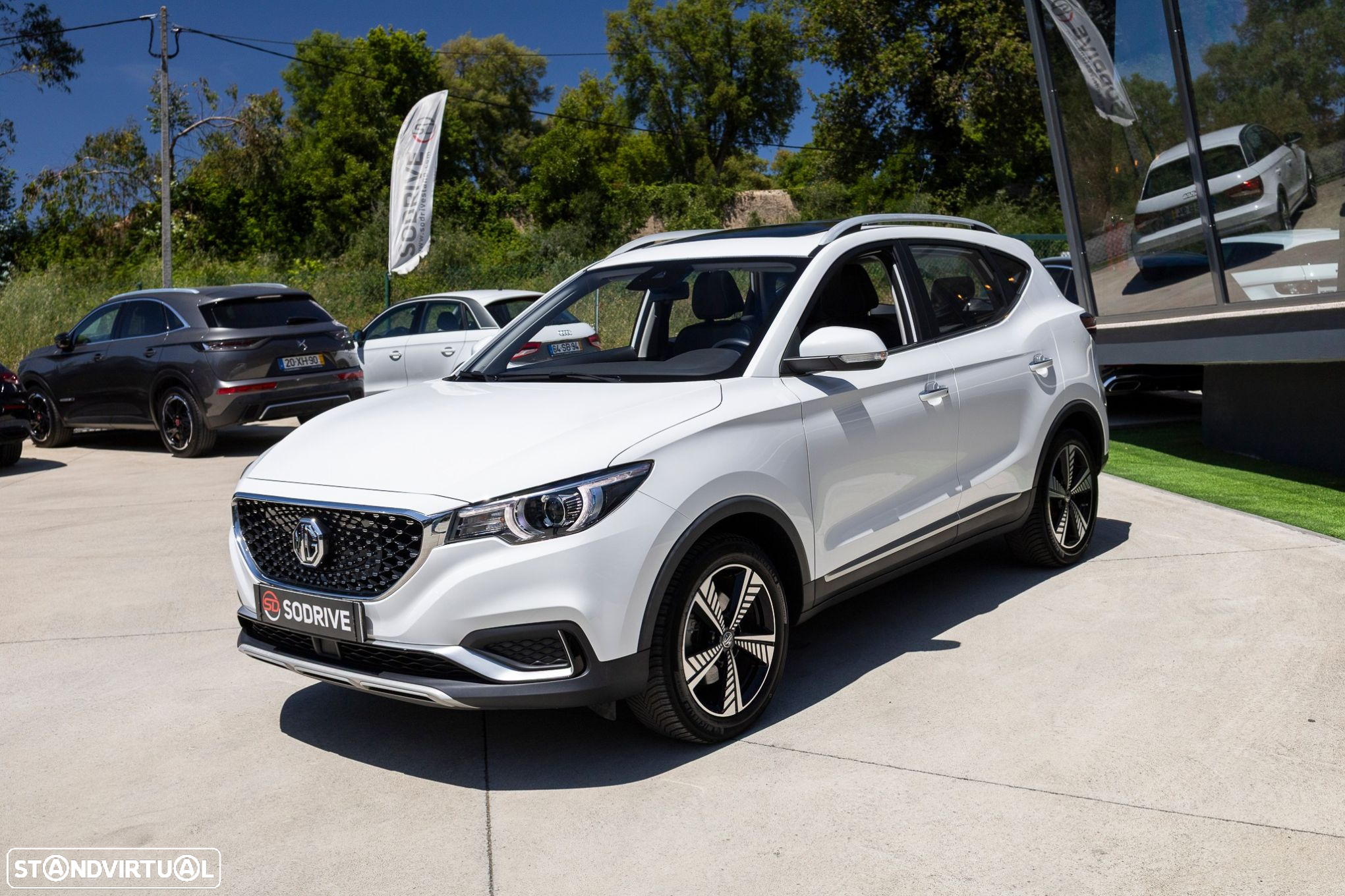 MG ZS - 20
