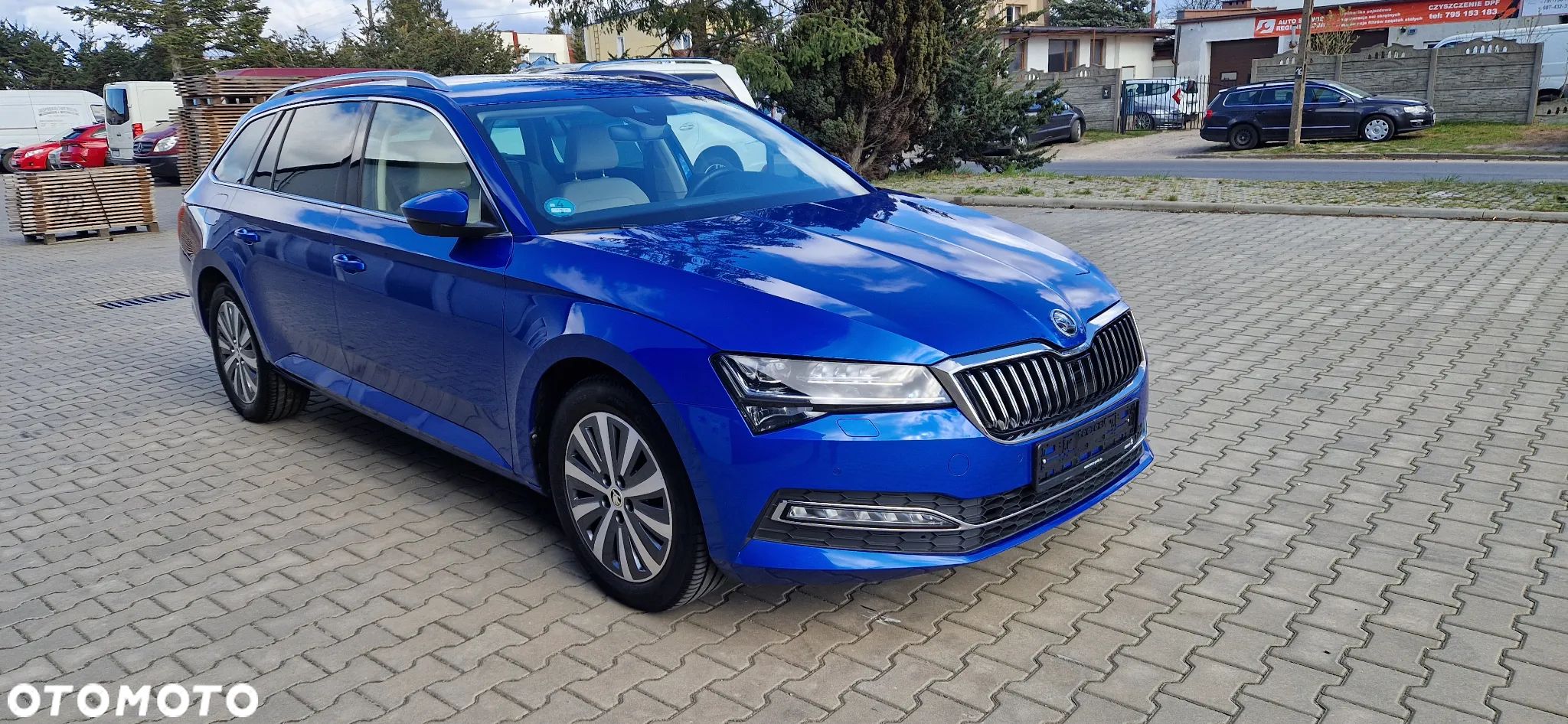 Skoda Superb Combi 2.0 TDI DSG Style - 1