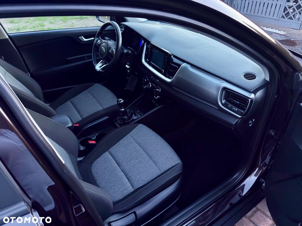 Kia Stonic 1.2 L - 9