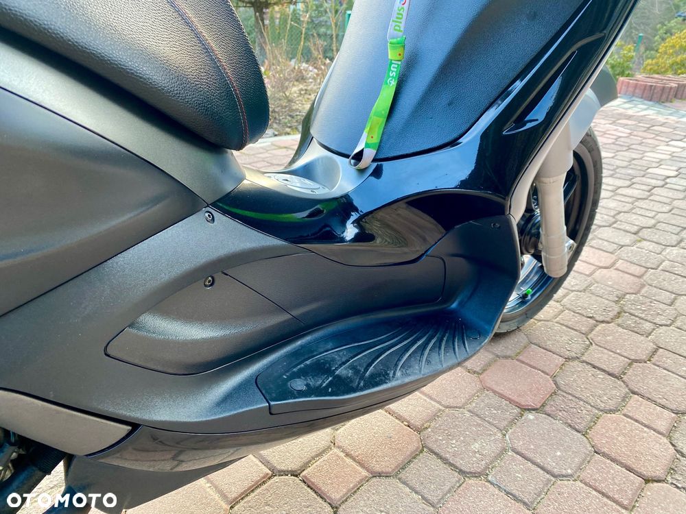 Piaggio Beverly - 14