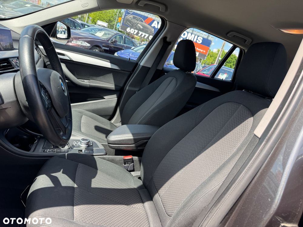 BMW X1 sDrive16d - 22