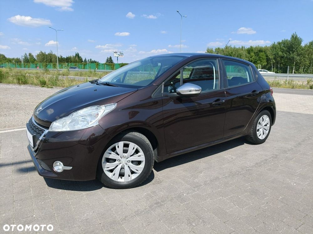 Peugeot 208 - 3