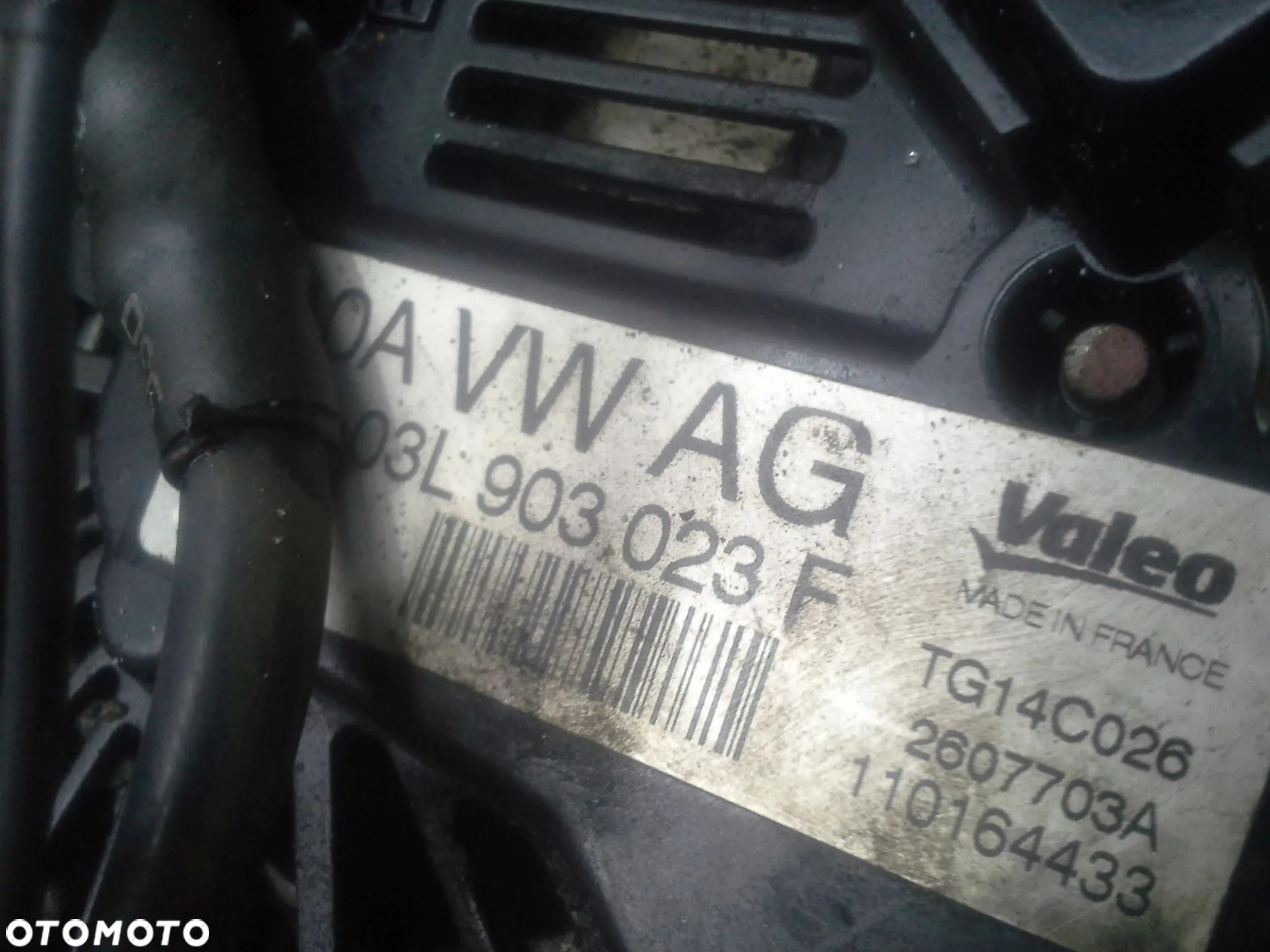 Volkswagen Sirocco 2.0 TDi alternator Valeo 03L903023F  TG14C026  2607703A - 12