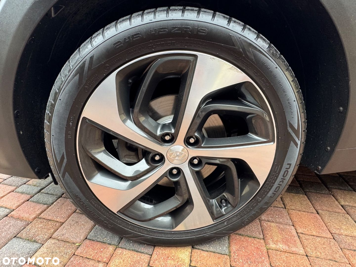 Hyundai Tucson 2.0 CRDi 4WD Automatik Advantage - 25