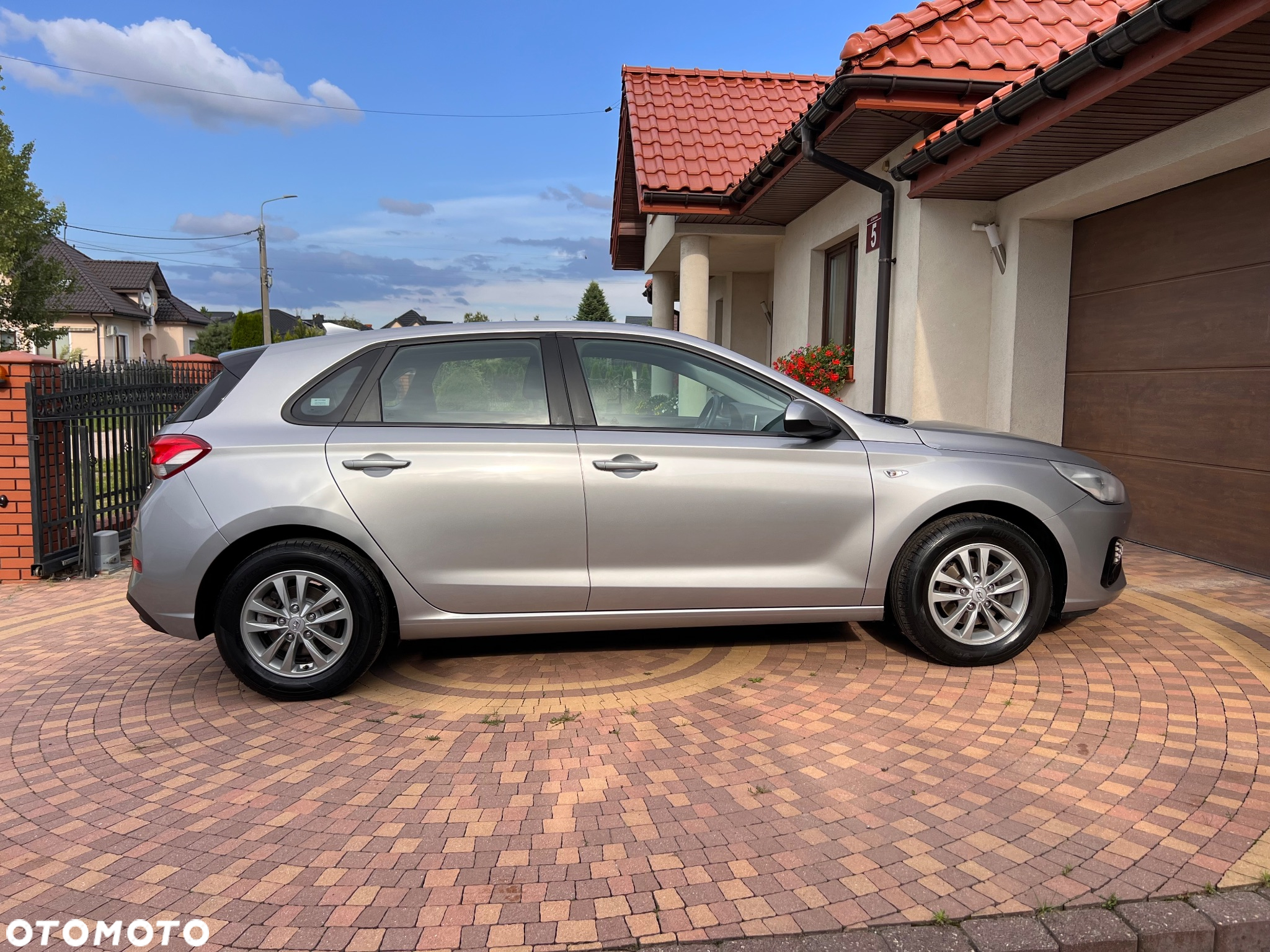 Hyundai i30 1.5 DPI Classic + - 25