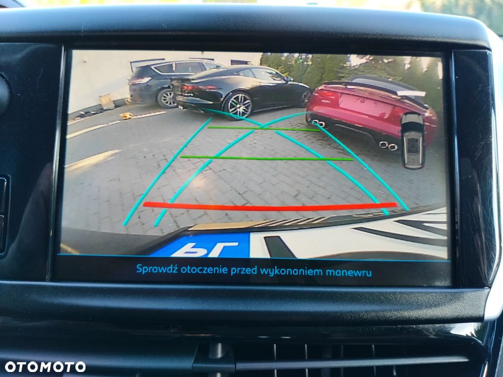 Peugeot 2008 PureTech 110 Stop&Start Allure - 22