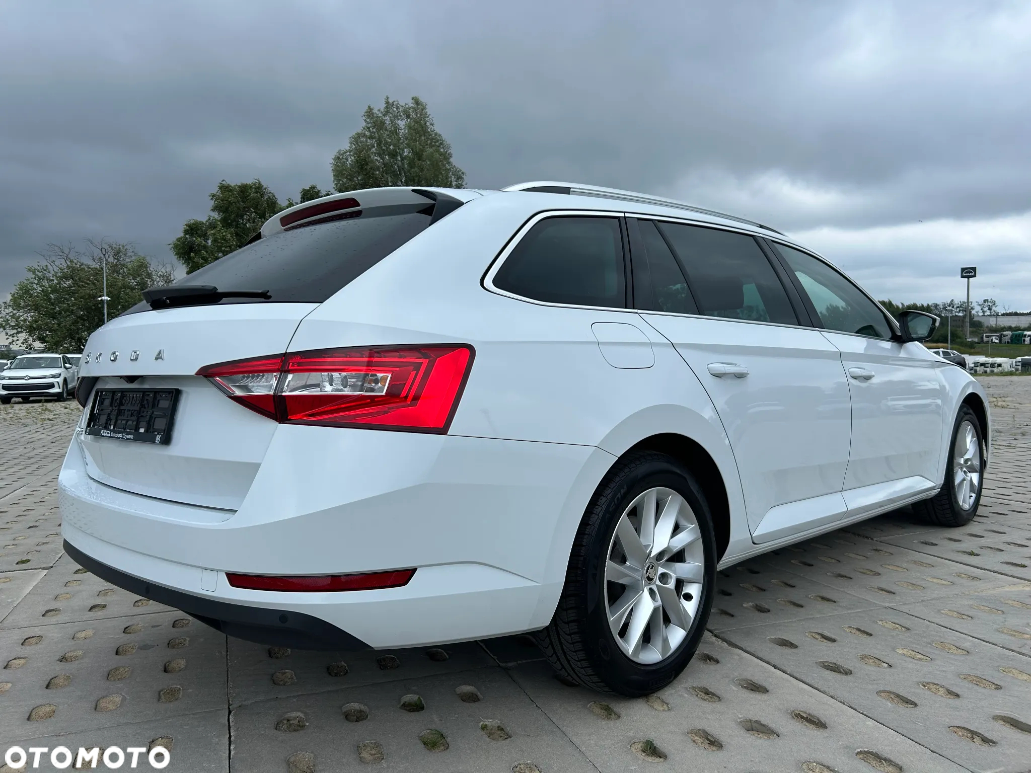 Skoda Superb 1.5 TSI Ambition DSG - 13