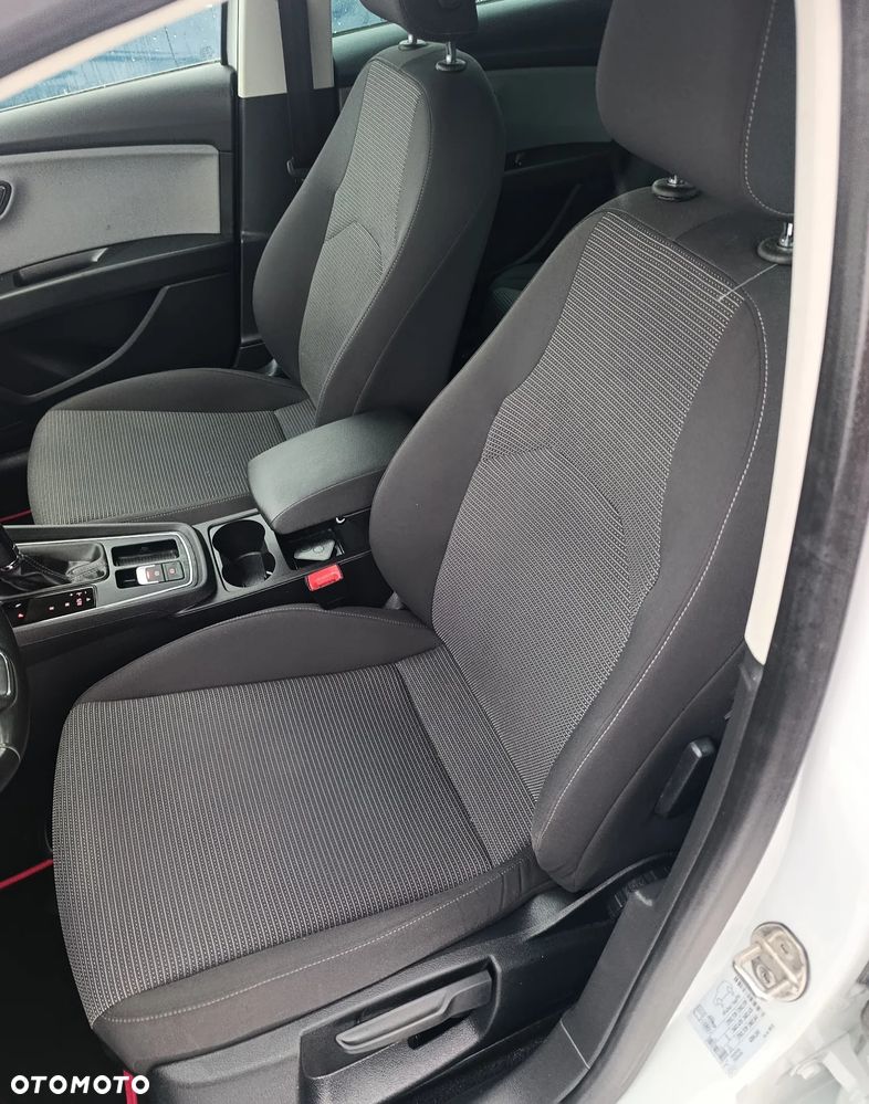 Seat Leon 2.0 TDI DPF DSG Style - 35