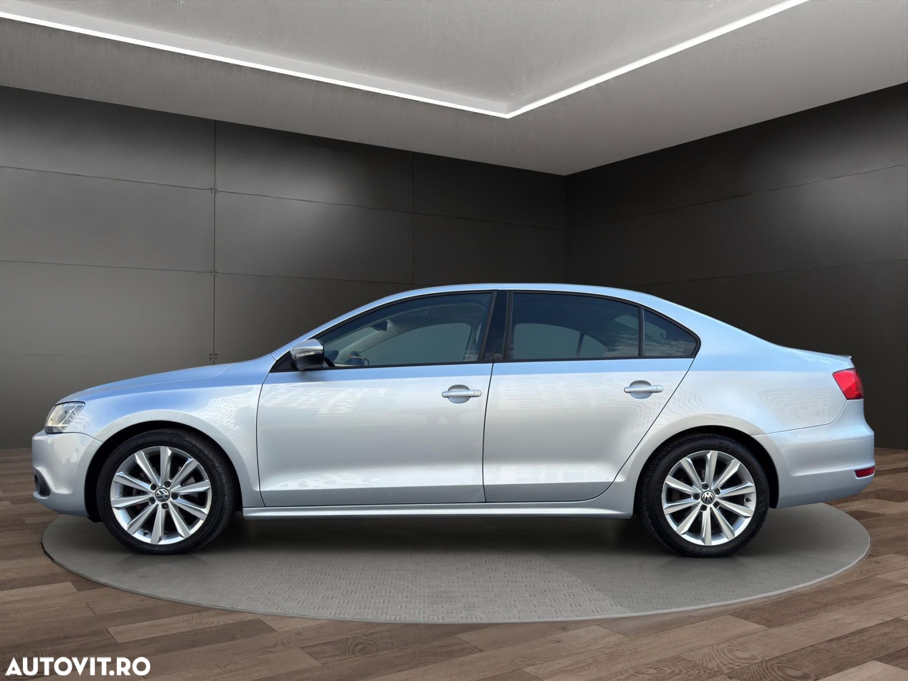 Volkswagen Jetta 1.6 TDI CR DPF Comfortline - 18