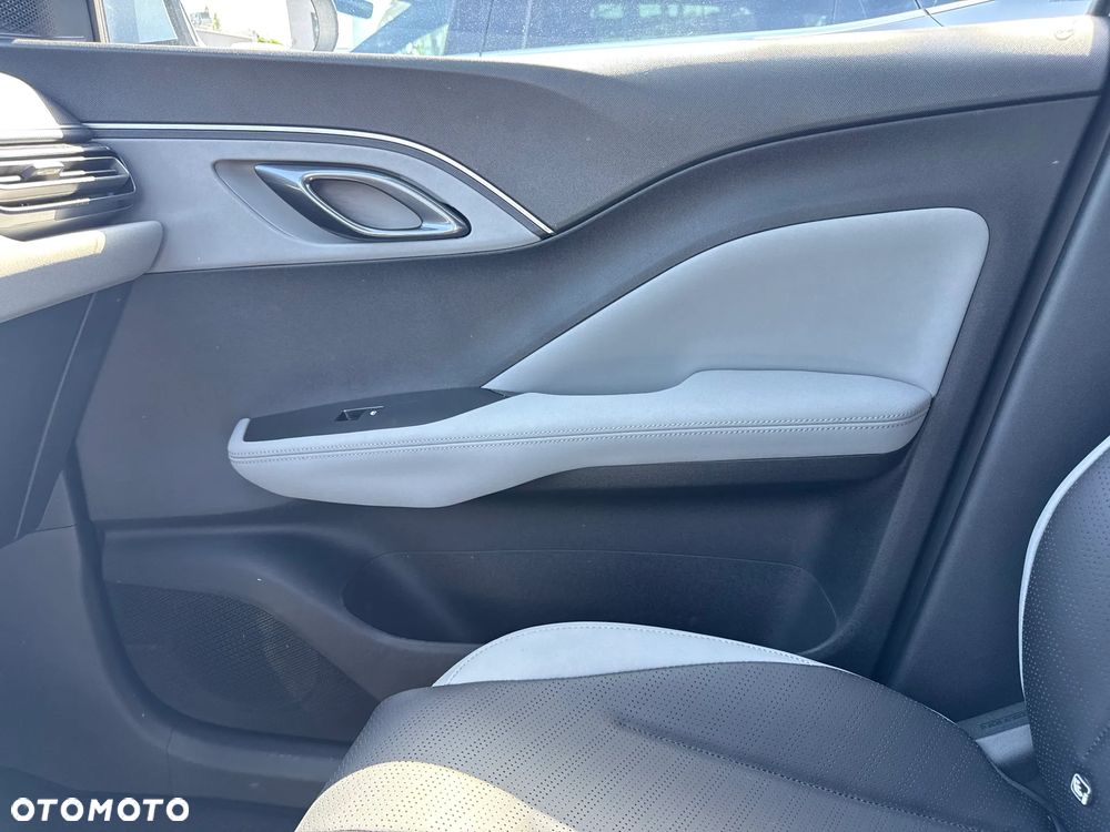BYD Dolphin Surf 43.2kWh Boost - 11