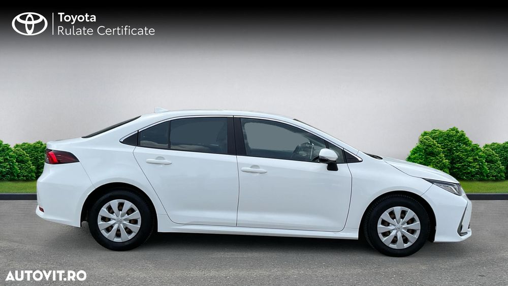 Toyota Corolla 1.8 HSD Business - 7