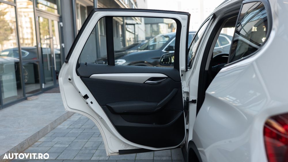 BMW X1 xDrive18d xLine - 15