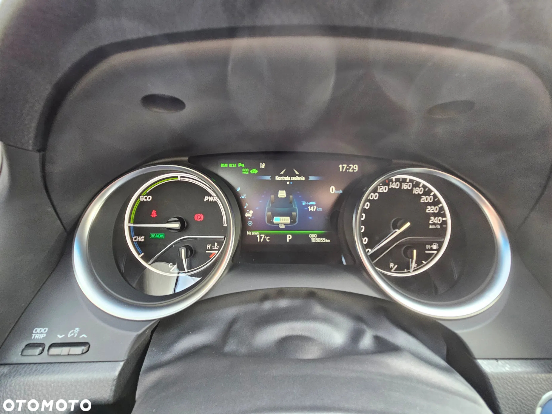 Toyota Camry 2.5 Hybrid Executive CVT - 23