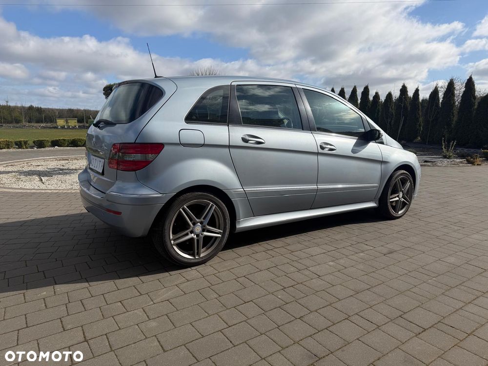 Mercedes-Benz Klasa B 160 BlueEFFICIENCY SPORT EDITION - 14