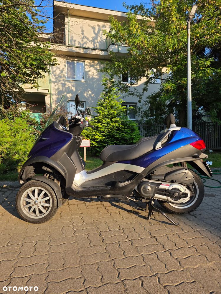 Piaggio MP-3 - 2