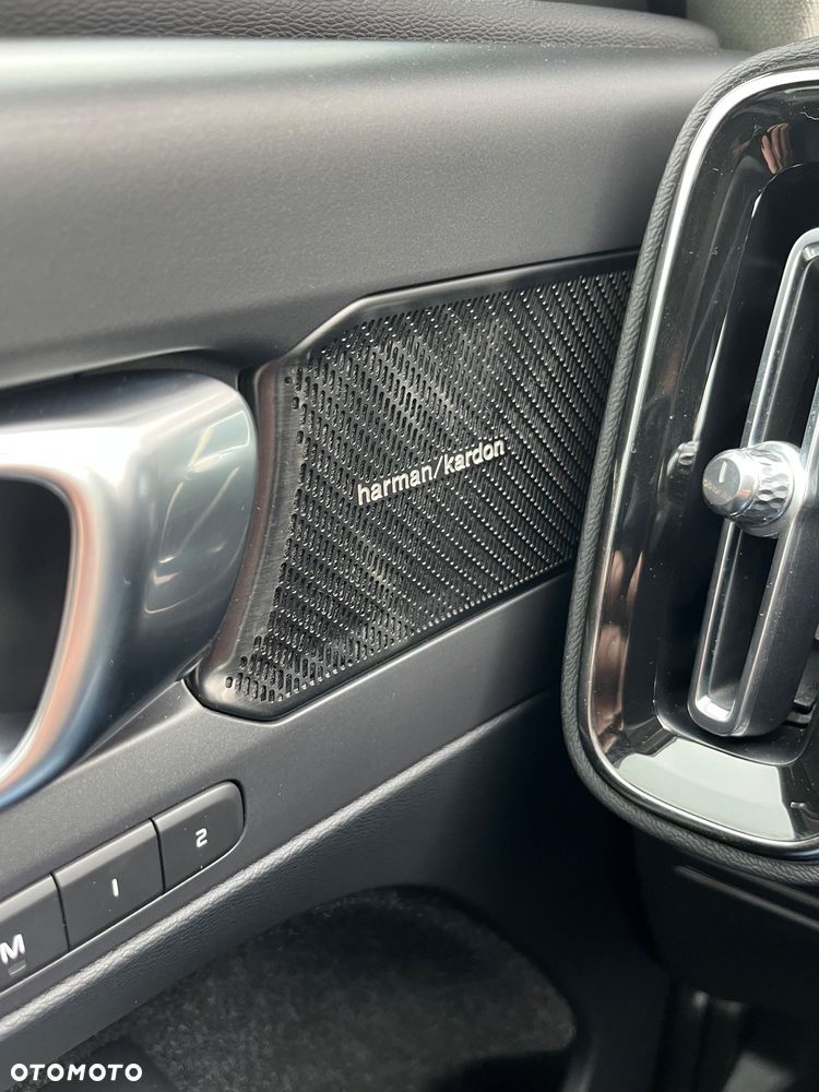 Volvo XC 40 T5 AWD Momentum (Intro Edition) - 3