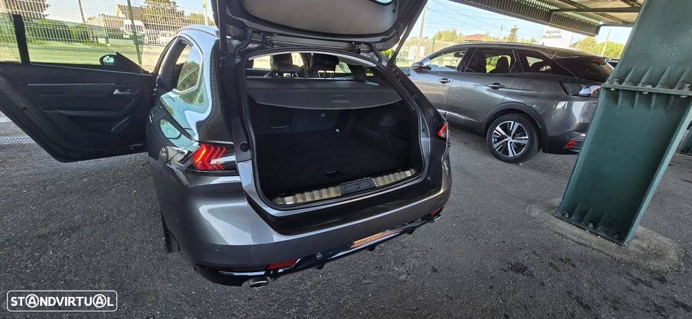 Peugeot 508 SW 1.6 Hybrid Allure Pack e-EAT8 - 29