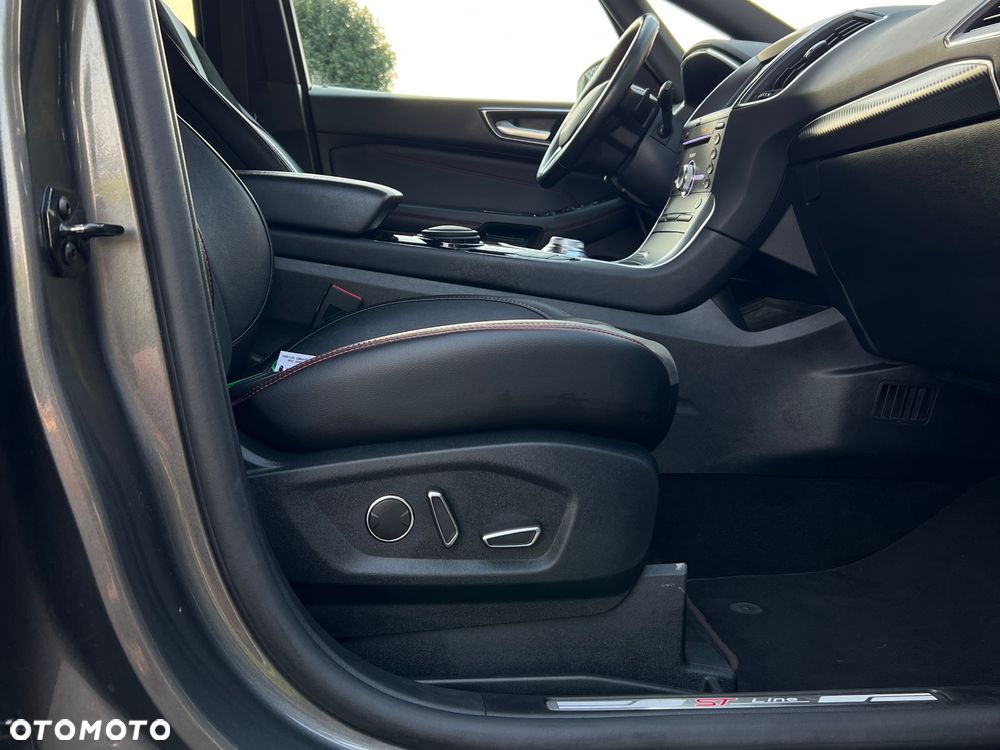 Ford S-Max ver-2-0-ecoblue-st--line - 28