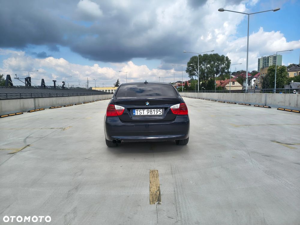 BMW Seria 3 330xi - 11