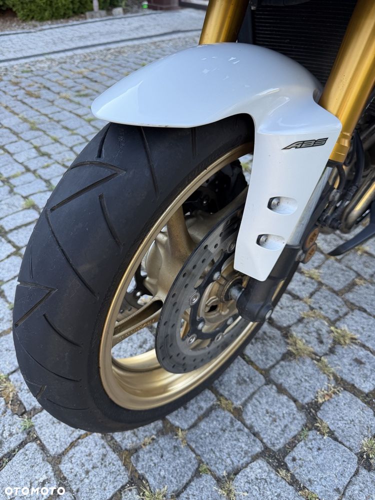 Yamaha FZ8 - 17
