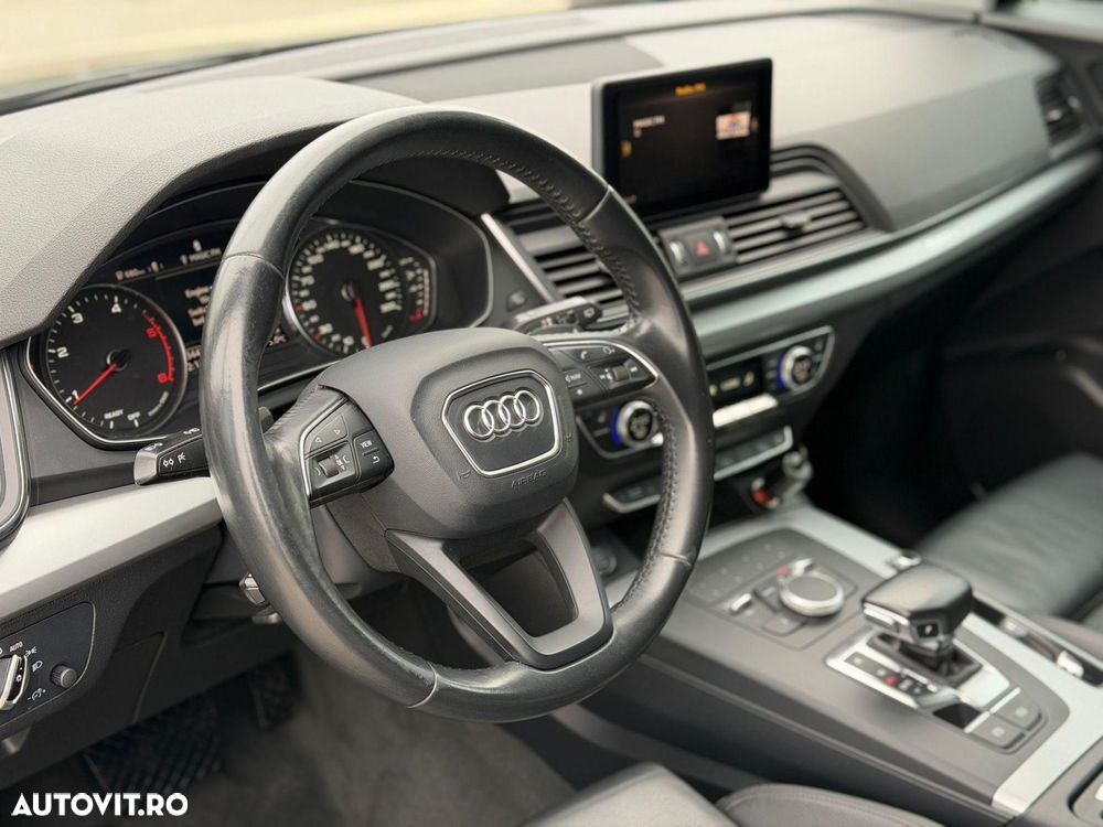Audi Q5 2.0 40 TDI quattro S tronic Design - 20