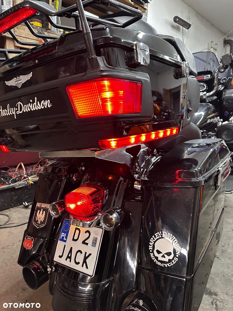 Harley-Davidson Touring Road Glide - 16