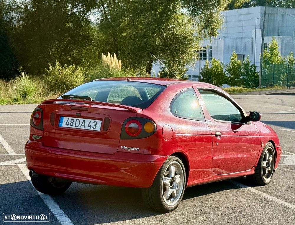 Renault Mégane Coupe 2.0 16V - 9