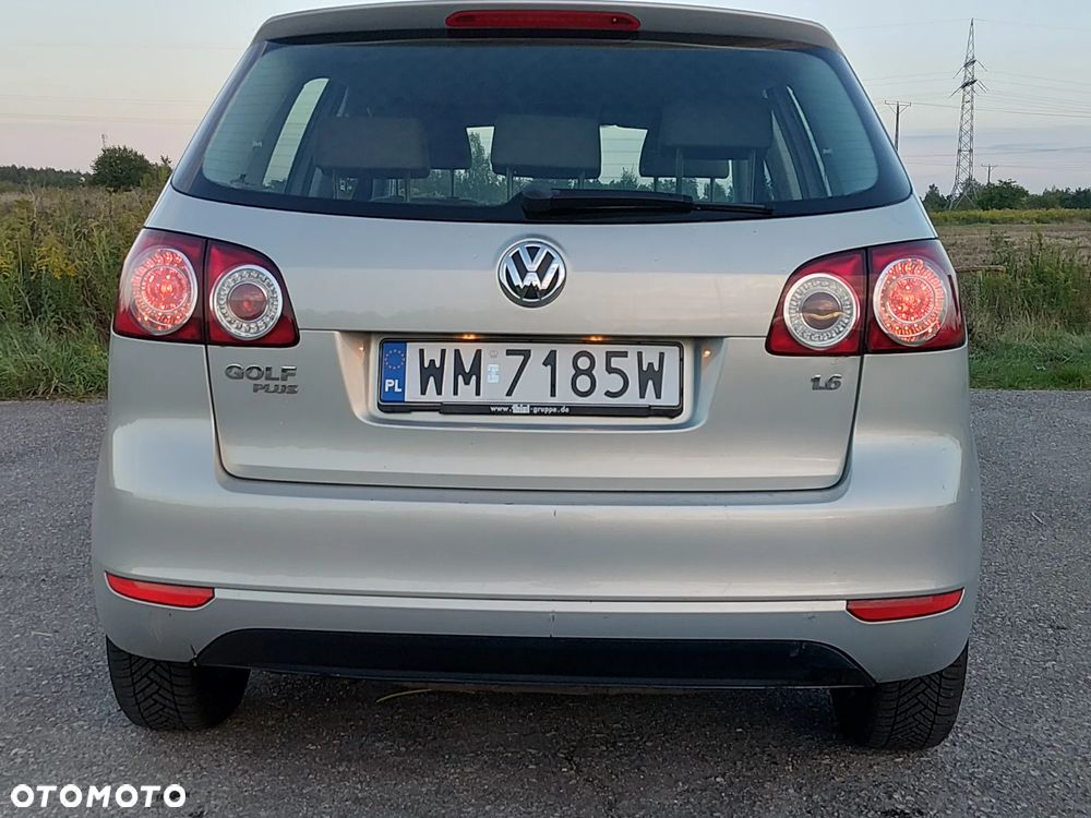 Volkswagen Golf Plus 1.6 Comfortline DSG - 26