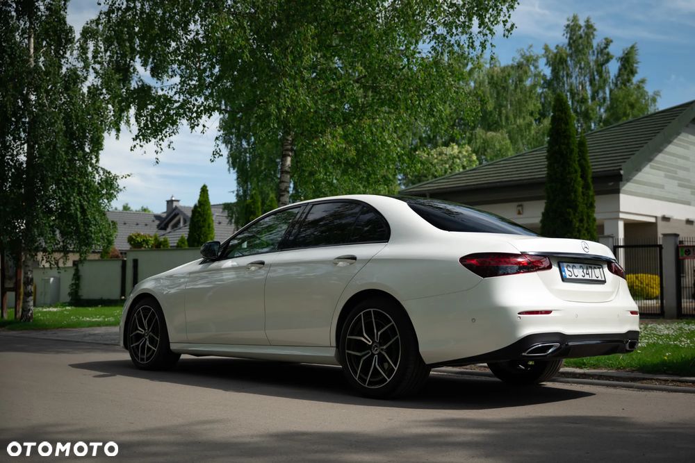 Mercedes-Benz Klasa E 220 d 4-Matic Business Edition - 36