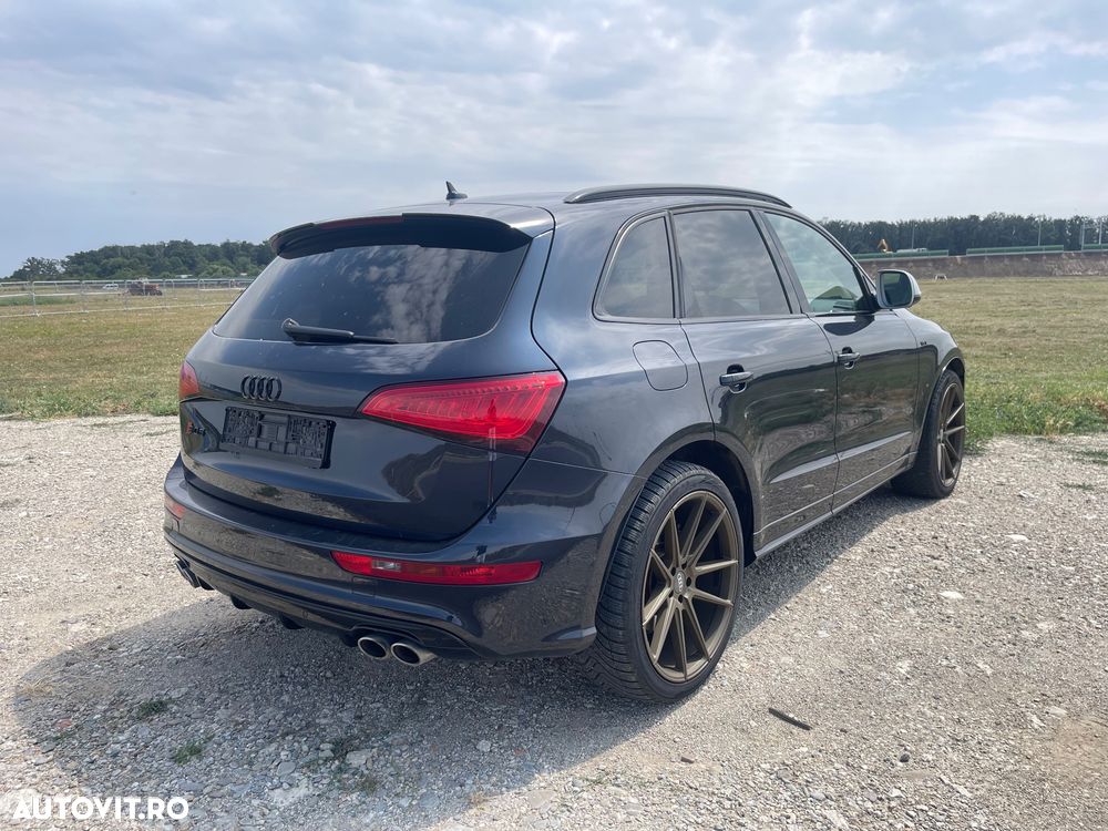 Audi SQ5 - 5