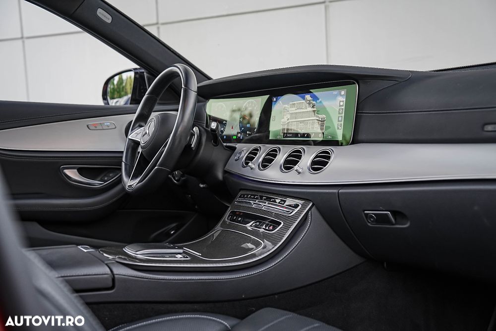 Mercedes-Benz E 300 4MATIC 9G-TRONIC AMG Line - 21