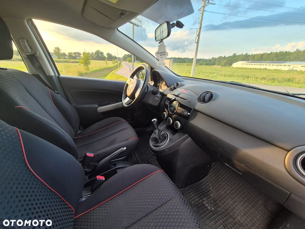 Mazda 2 1.3 Exclusive - 21