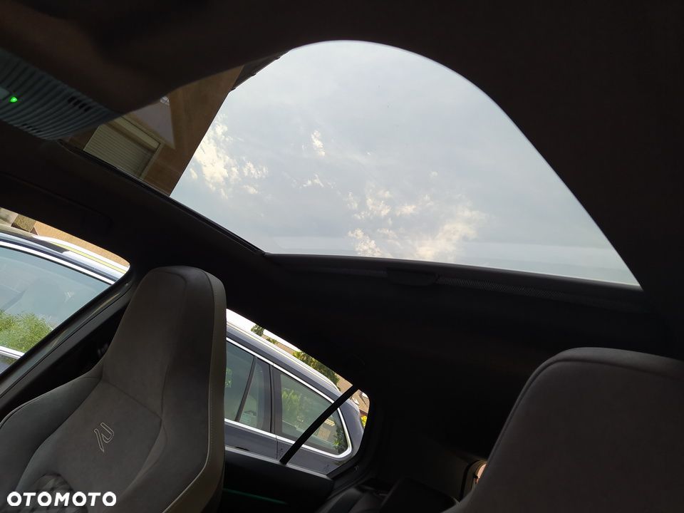 Volkswagen Golf - 14