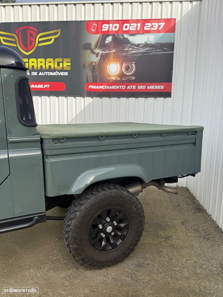 Land Rover Defender - 3