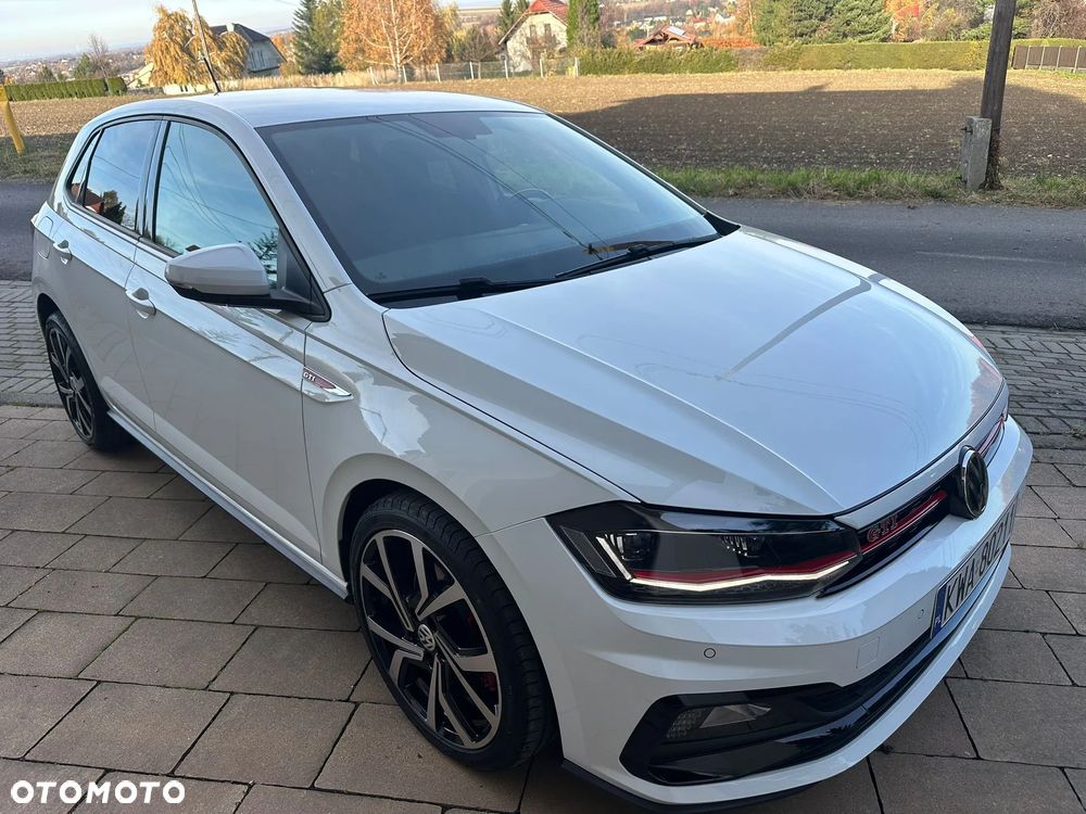 Volkswagen Polo 2.0 TSI DSG GTI - 17