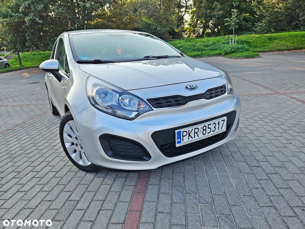 Kia Rio - 20