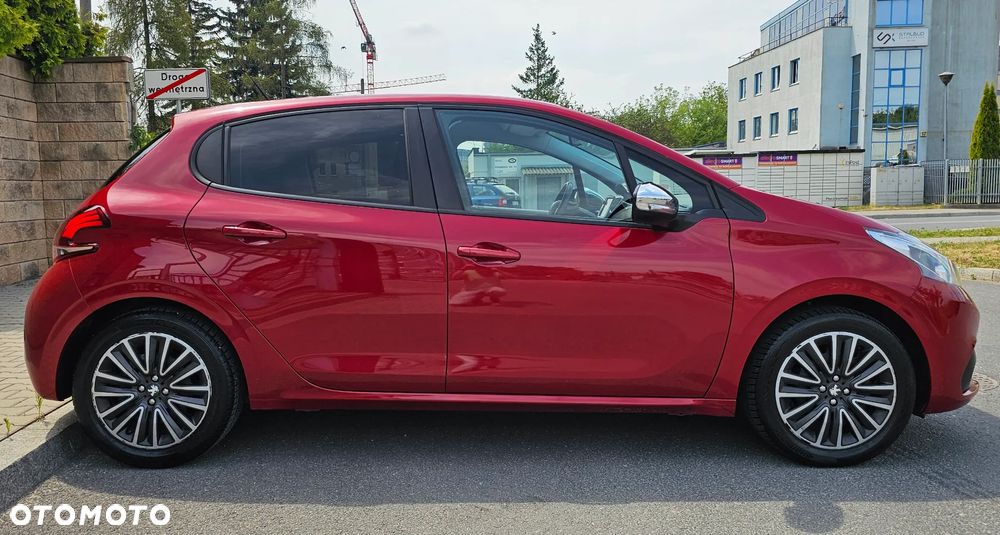 Peugeot 208 1.2 PureTech Allure - 11