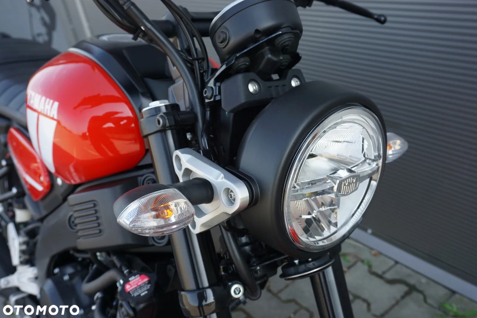 Yamaha XSR - 8