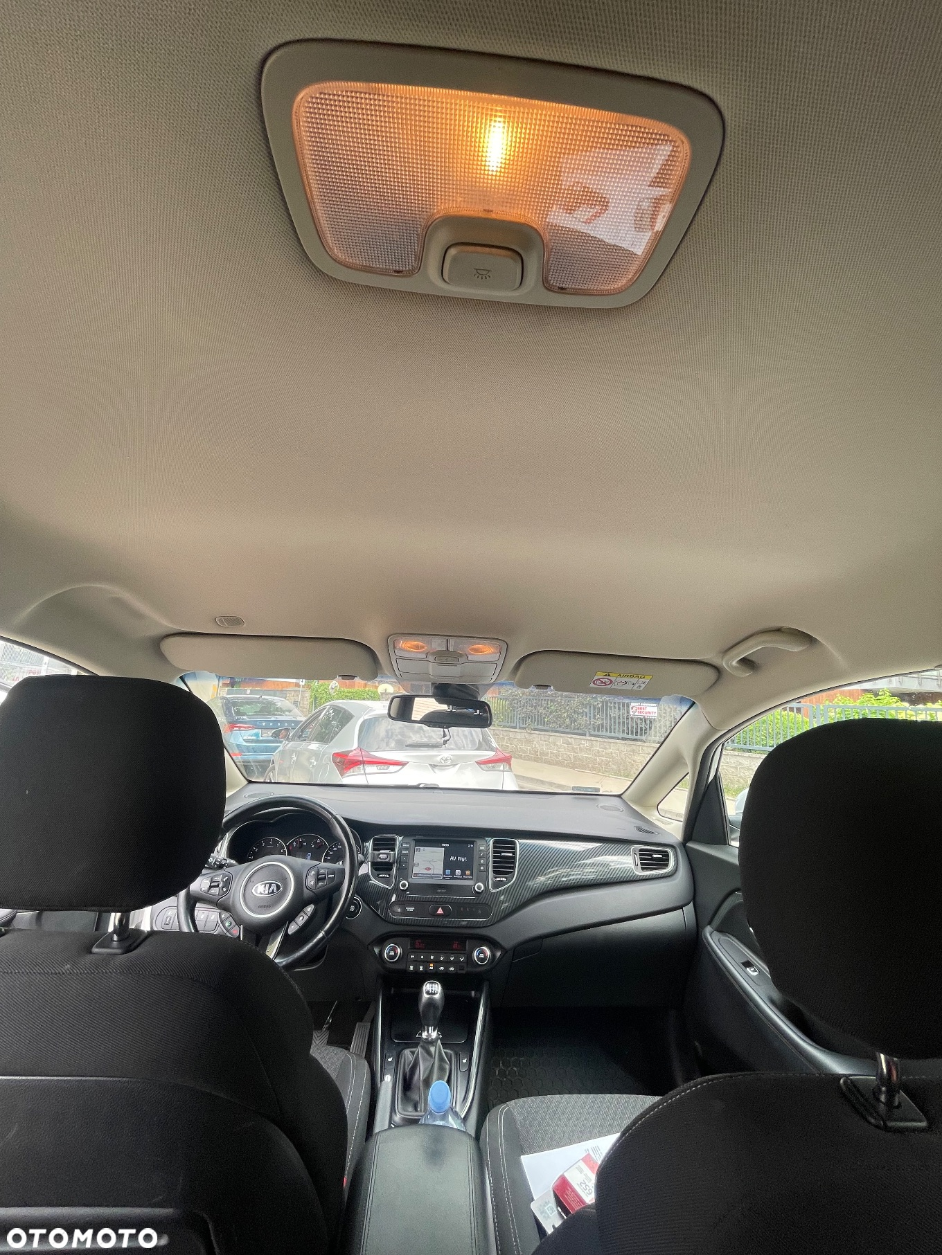 Kia Carens 1.6 GDI L - 14