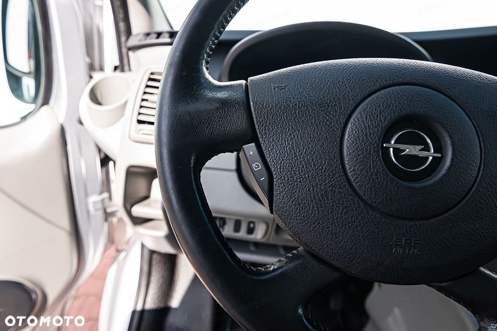 Opel Vivaro L2H1 2.0 115KM - 24
