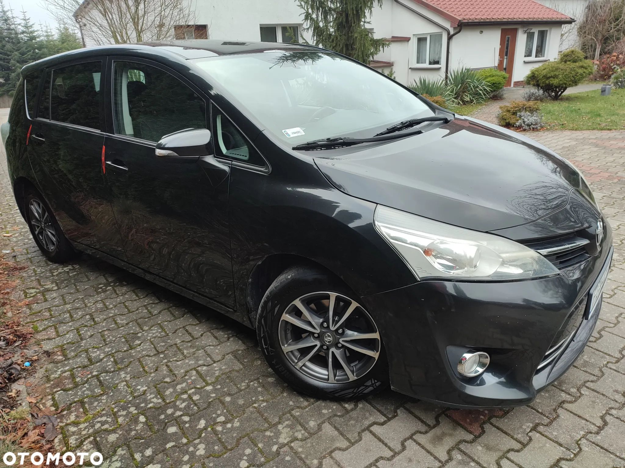 Toyota Verso - 1