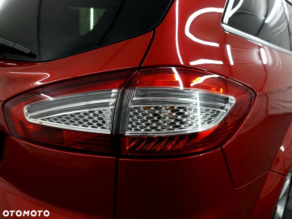 Ford Mondeo - 33