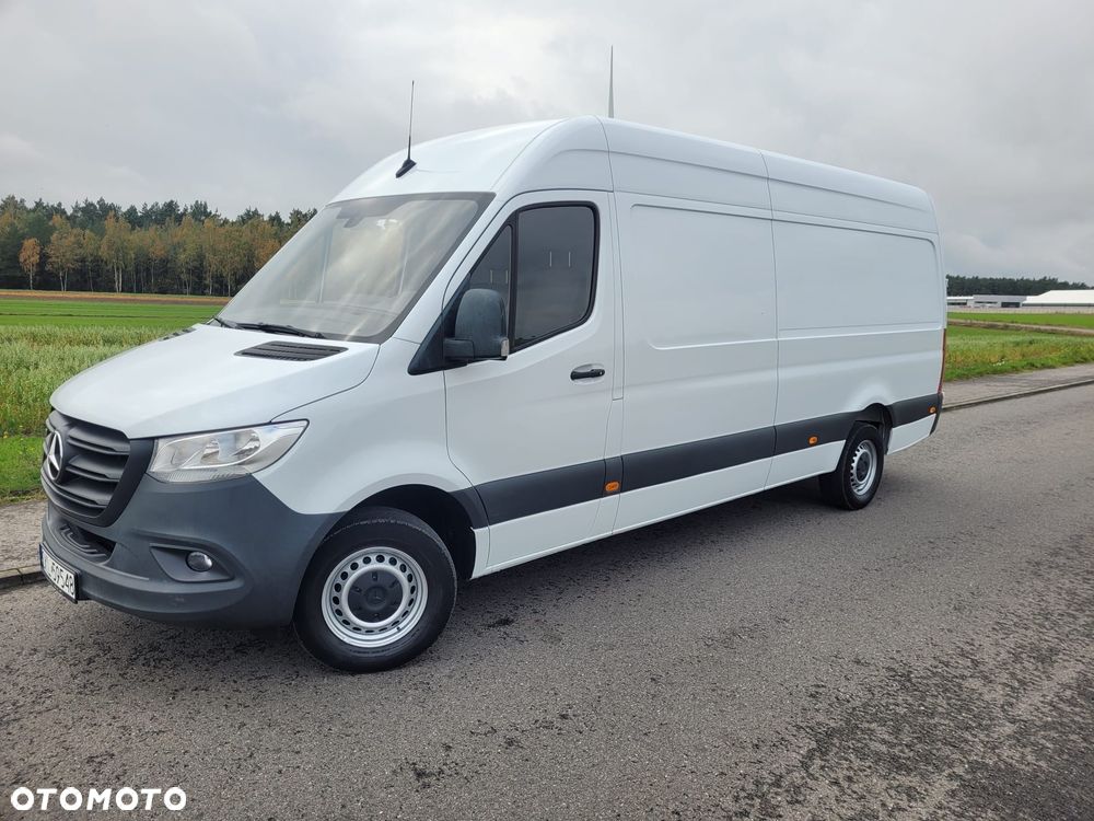 Mercedes-Benz Sprinter - 1