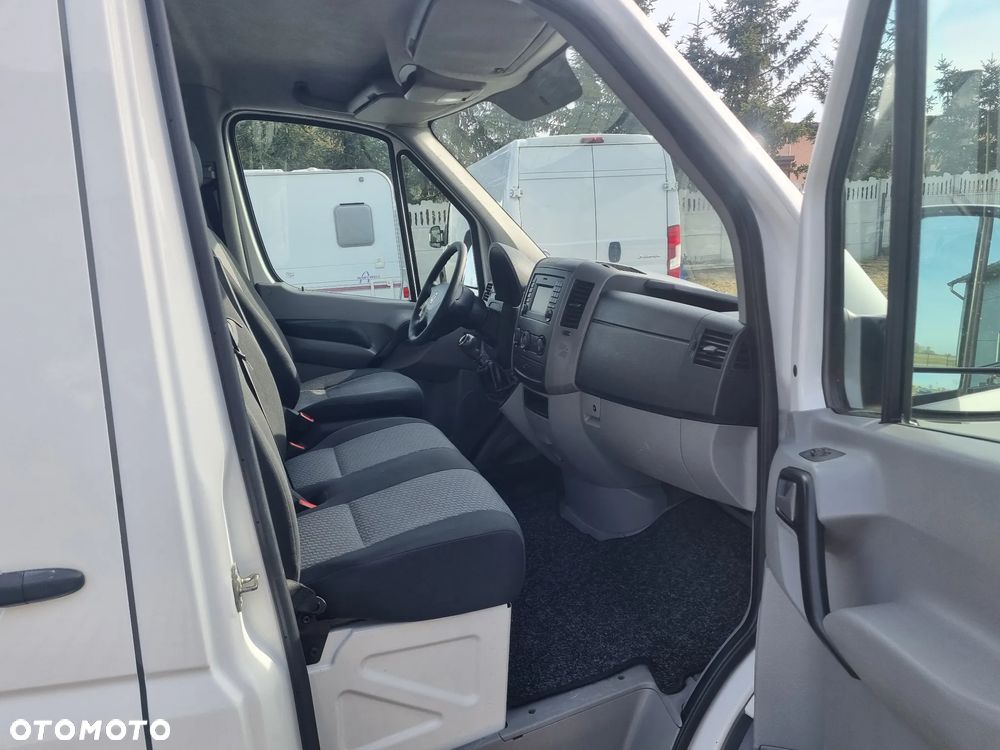 Volkswagen Crafter - 13